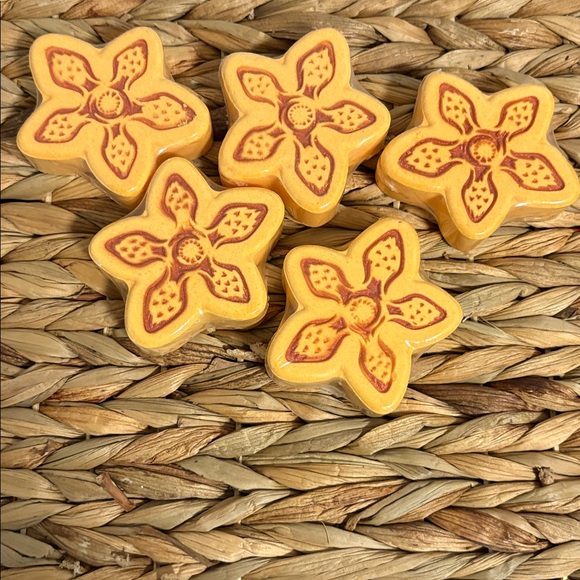 **LIVE COHOST*****Beauty Bundles - Picture 3 of 4